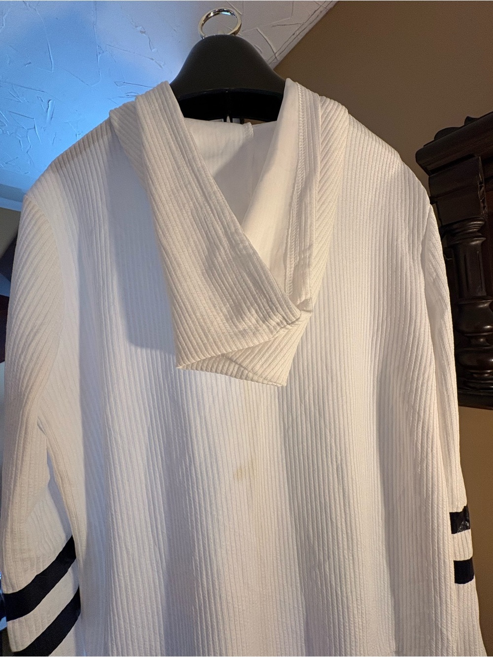 Women’s Nautical Hoodie - White with Navy Anchor. Ladies xl. Ready for summer!!! - Picture 10 of 14